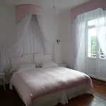 Alojamento de Acomodação e Pequeno-almoço Les Roches *