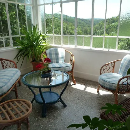 Les Roches Couette-café